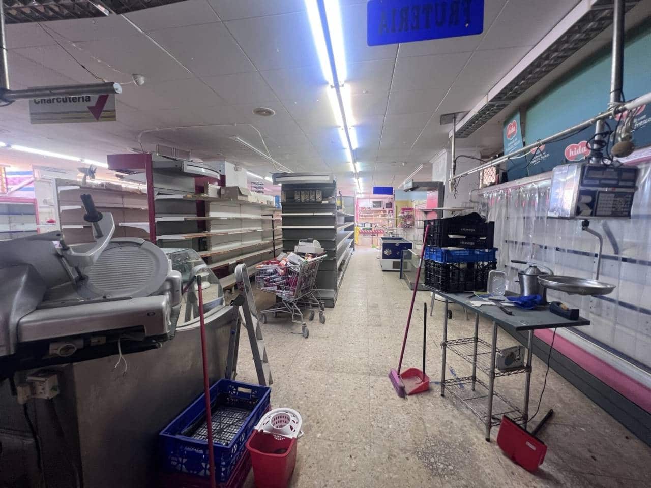 Erhverv til salg i La Manga del Mar Menor - € 320.000 (Ref: 9279890)