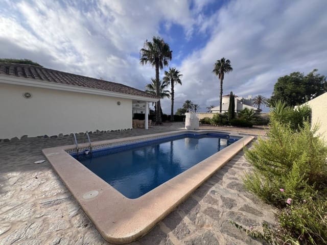 3 bedroom Villa for sale in La Manga del Mar Menor with pool garage - € 495,000 (Ref: 9289949)