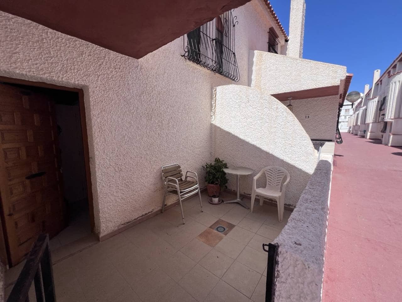 3 bedroom Apartment for sale in La Manga del Mar Menor with pool garage - € 180,000 (Ref: 9294953)