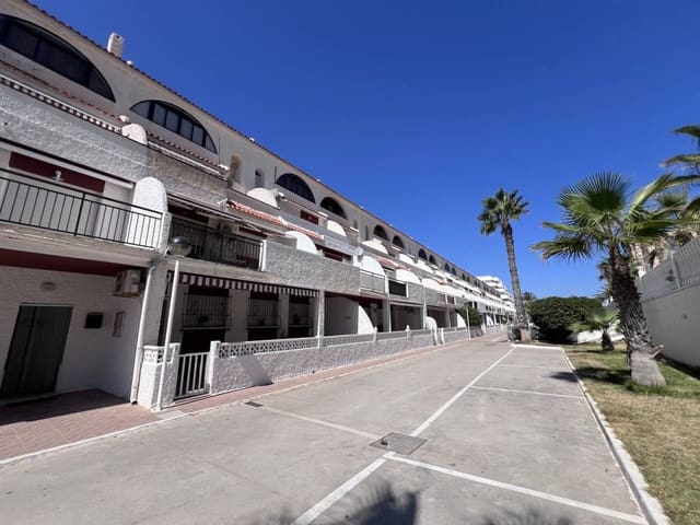 3 bedroom Apartment for sale in La Manga del Mar Menor with pool garage - € 180,000 (Ref: 9294953)