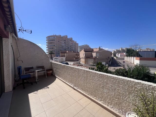 3 bedroom Apartment for sale in La Manga del Mar Menor with pool garage - € 180,000 (Ref: 9294953)