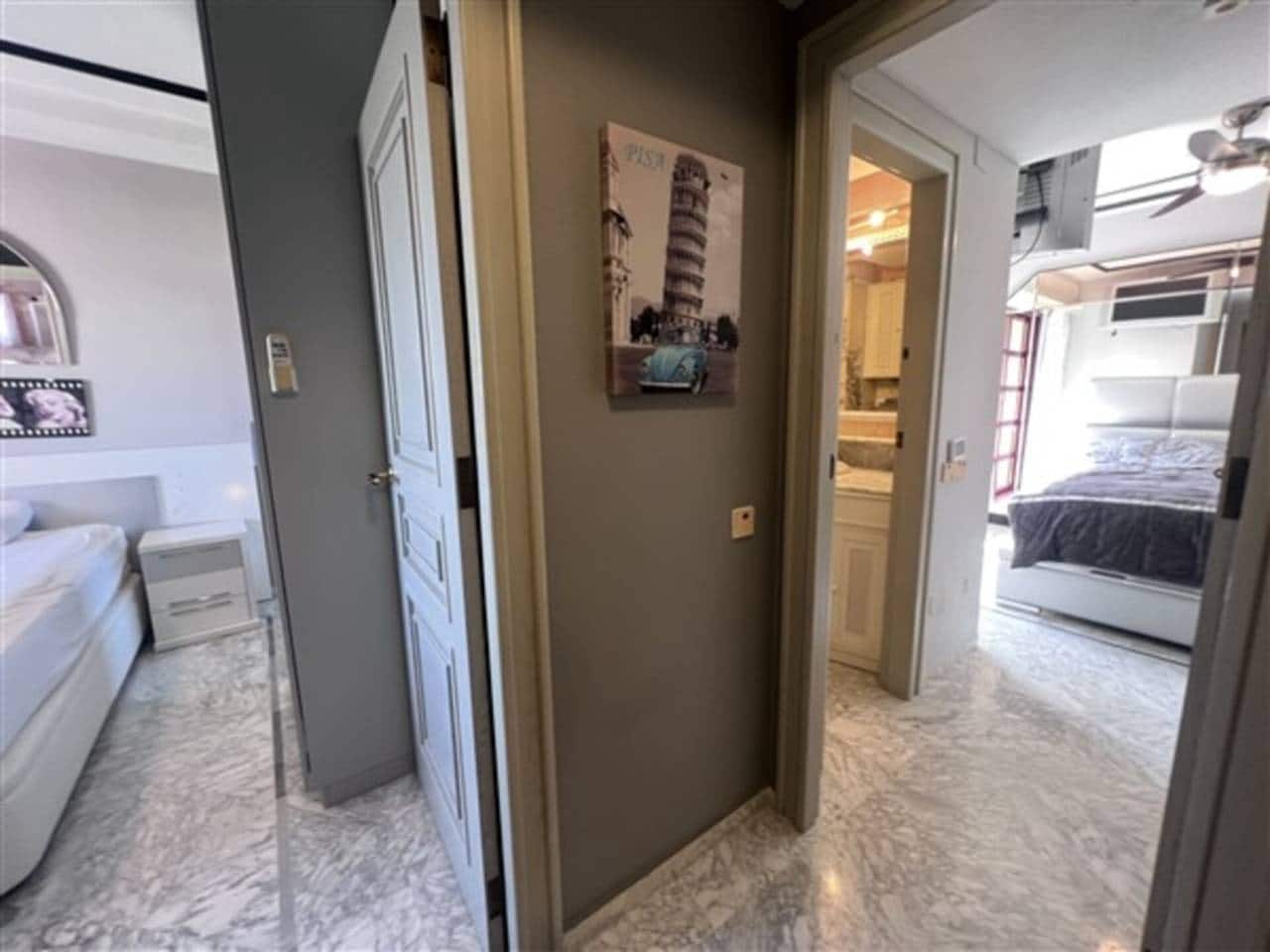 2 chambre Appartement à vendre à La Manga del Mar Menor avec piscine garage - 290 000 € (Ref: 9330056)