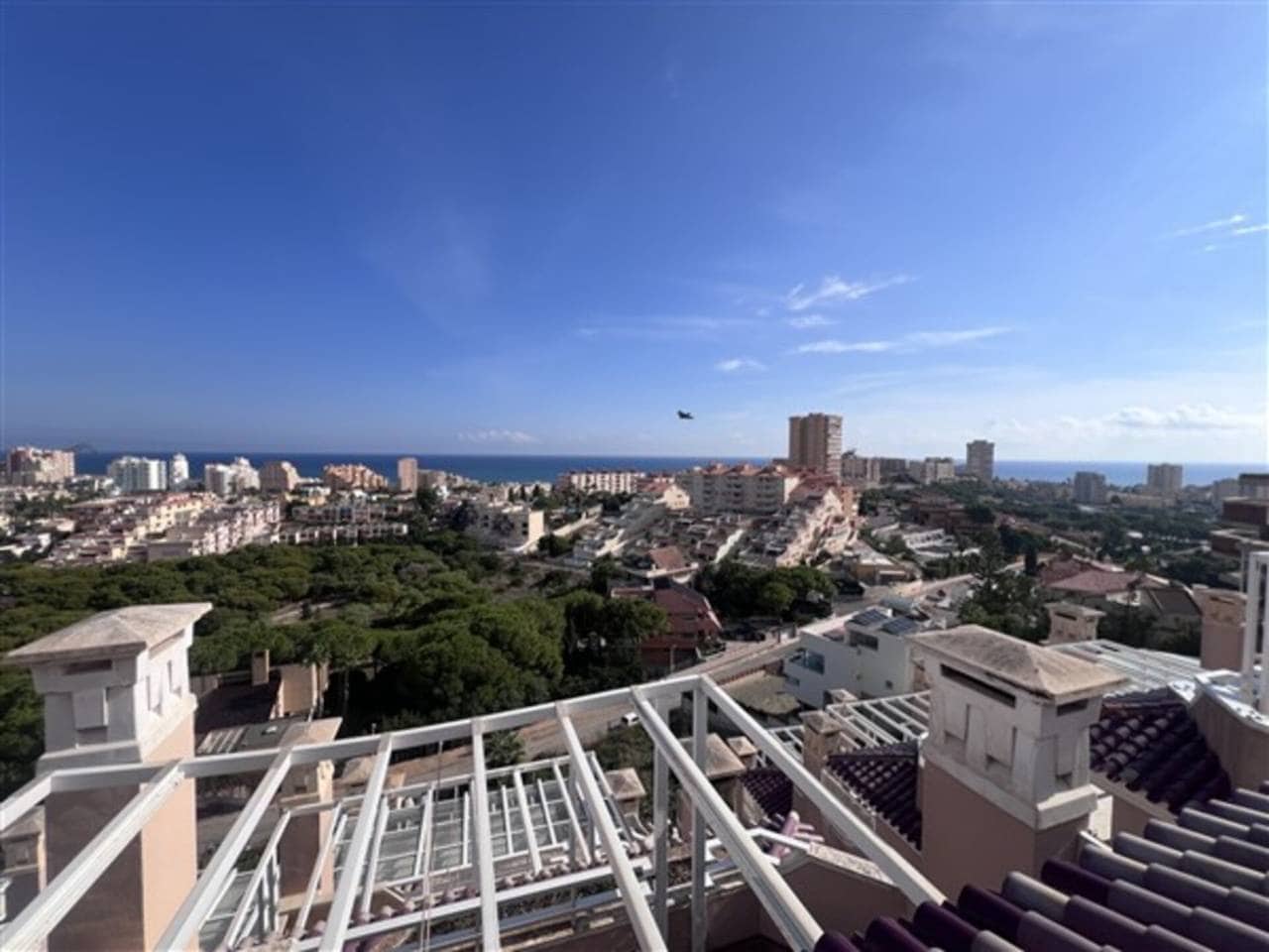 2 chambre Appartement à vendre à La Manga del Mar Menor avec piscine garage - 290 000 € (Ref: 9330056)