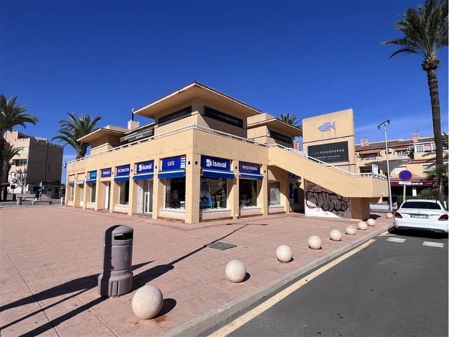 4 bedroom Commercial for sale in La Manga del Mar Menor - € 375,000 (Ref: 9337550)
