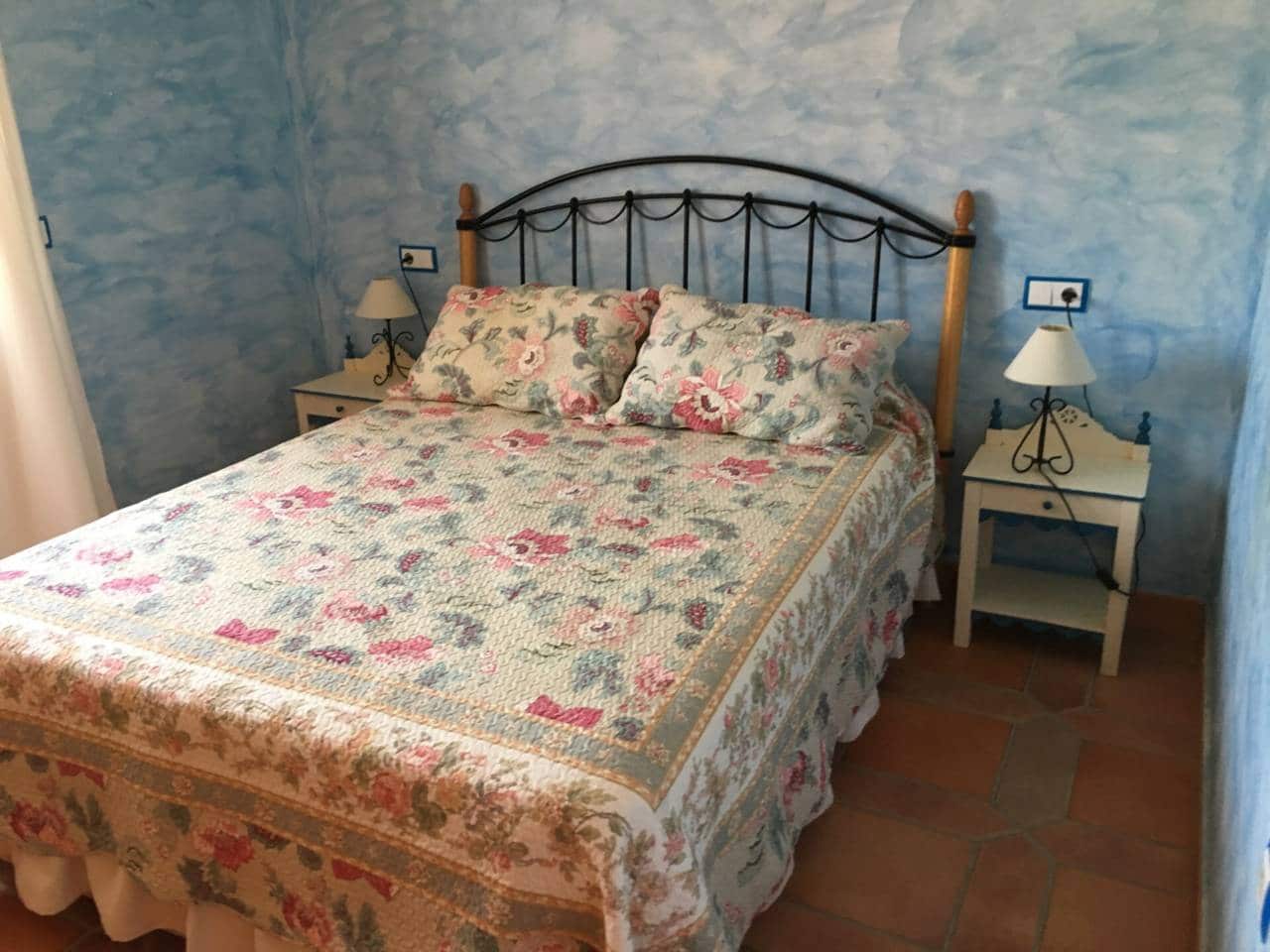 4 bedroom Villa for rent in La Manga del Mar Menor with garage - € 2,000 (Ref: 9348629)