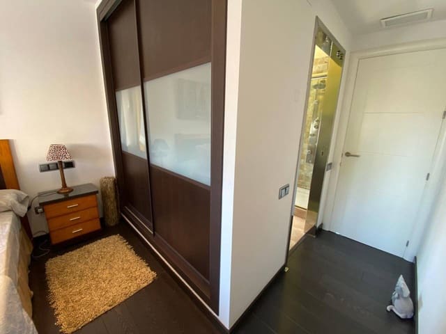 6 bedroom Bungalow for sale in La Manga del Mar Menor with garage - € 1,000,000 (Ref: 9348630)