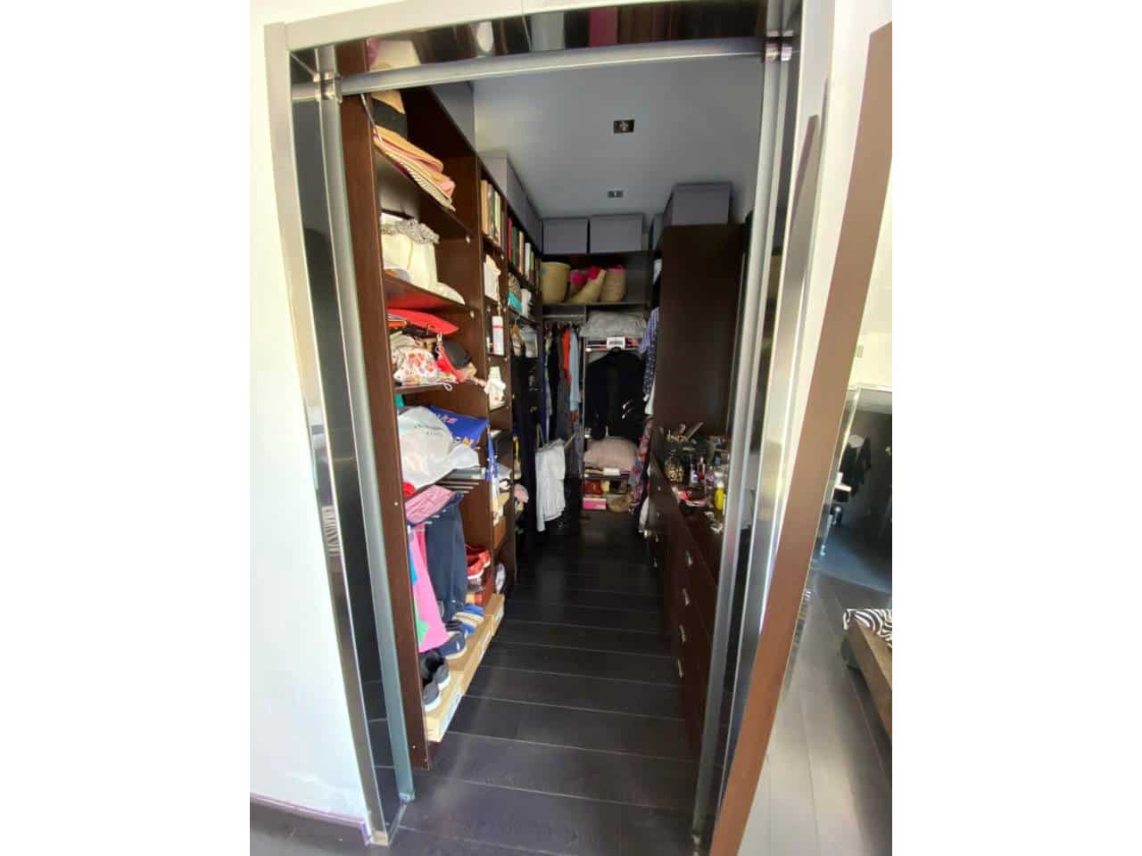 6 bedroom Bungalow for sale in La Manga del Mar Menor with garage - € 1,000,000 (Ref: 9348630)