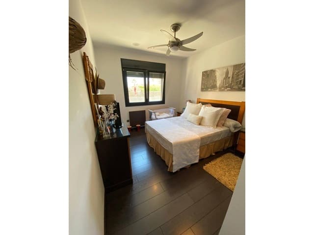 6 bedroom Bungalow for sale in La Manga del Mar Menor with garage - € 1,000,000 (Ref: 9348630)