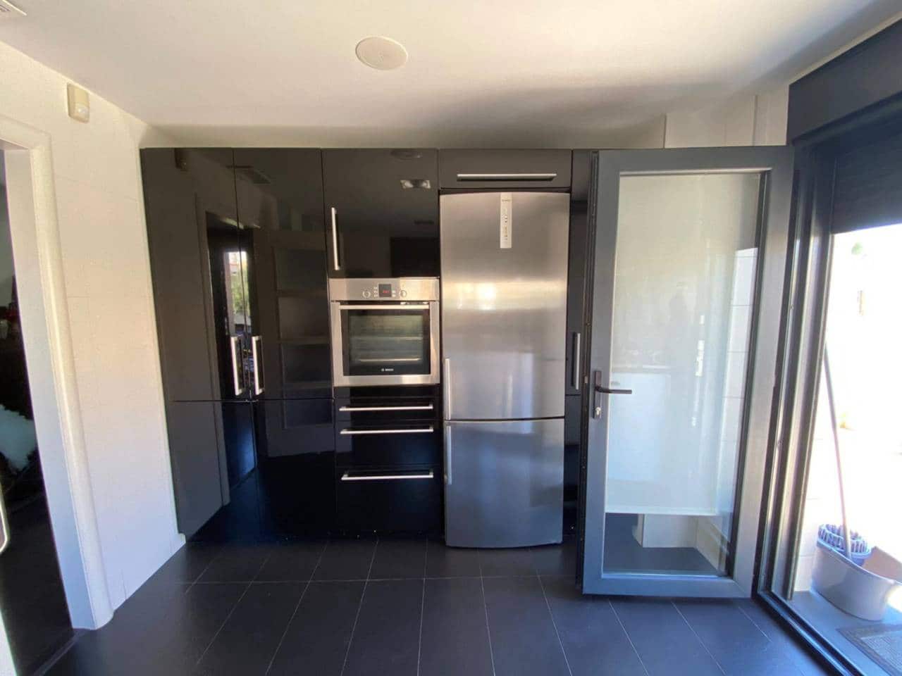 6 bedroom Bungalow for sale in La Manga del Mar Menor with garage - € 1,000,000 (Ref: 9348630)