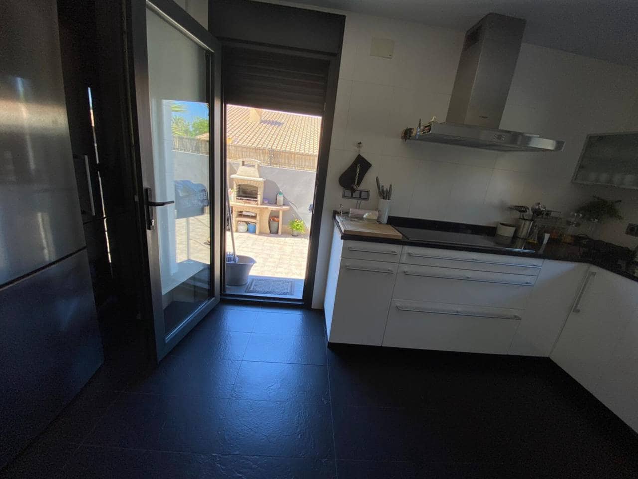 6 bedroom Bungalow for sale in La Manga del Mar Menor with garage - € 1,000,000 (Ref: 9348630)