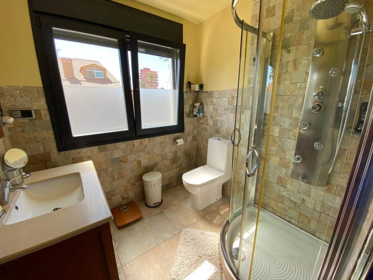 6 bedroom Bungalow for sale in La Manga del Mar Menor with garage - € 1,000,000 (Ref: 9348630)