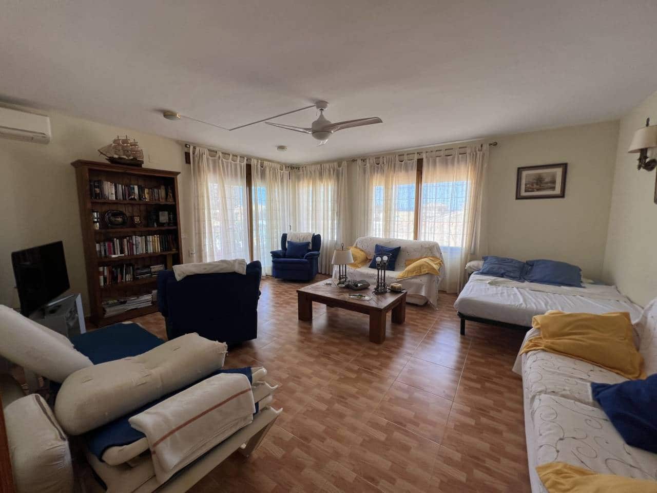 5 sypialnia Willa na sprzedaż w La Manga del Mar Menor z basenem garażem - 590 000 € (Ref: 9348631)