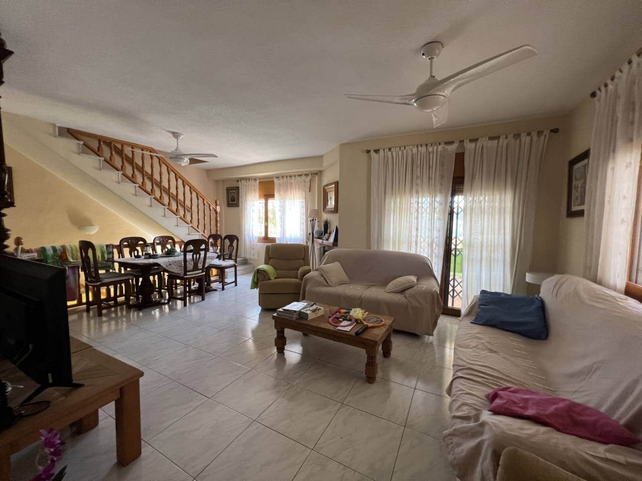 5 sypialnia Willa na sprzedaż w La Manga del Mar Menor z basenem garażem - 590 000 € (Ref: 9348631)