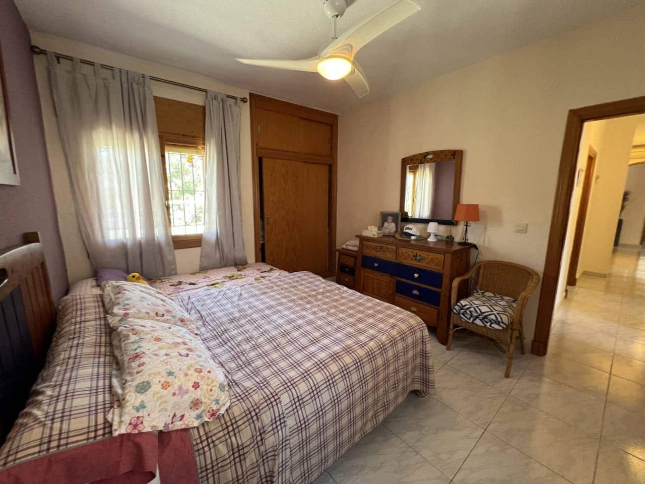 5 sypialnia Willa na sprzedaż w La Manga del Mar Menor z basenem garażem - 590 000 € (Ref: 9348631)