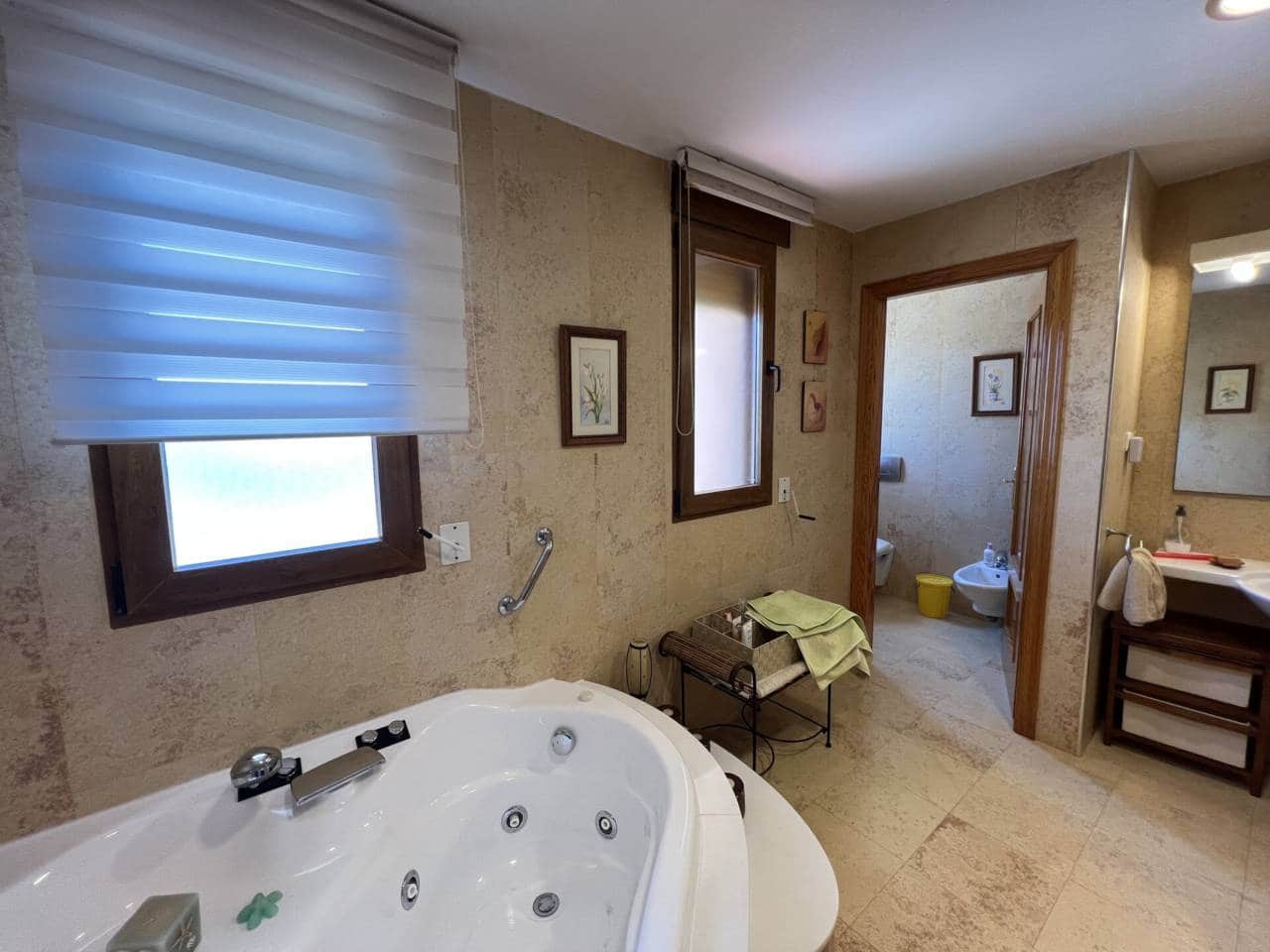 5 sypialnia Willa na sprzedaż w La Manga del Mar Menor z basenem garażem - 590 000 € (Ref: 9348631)