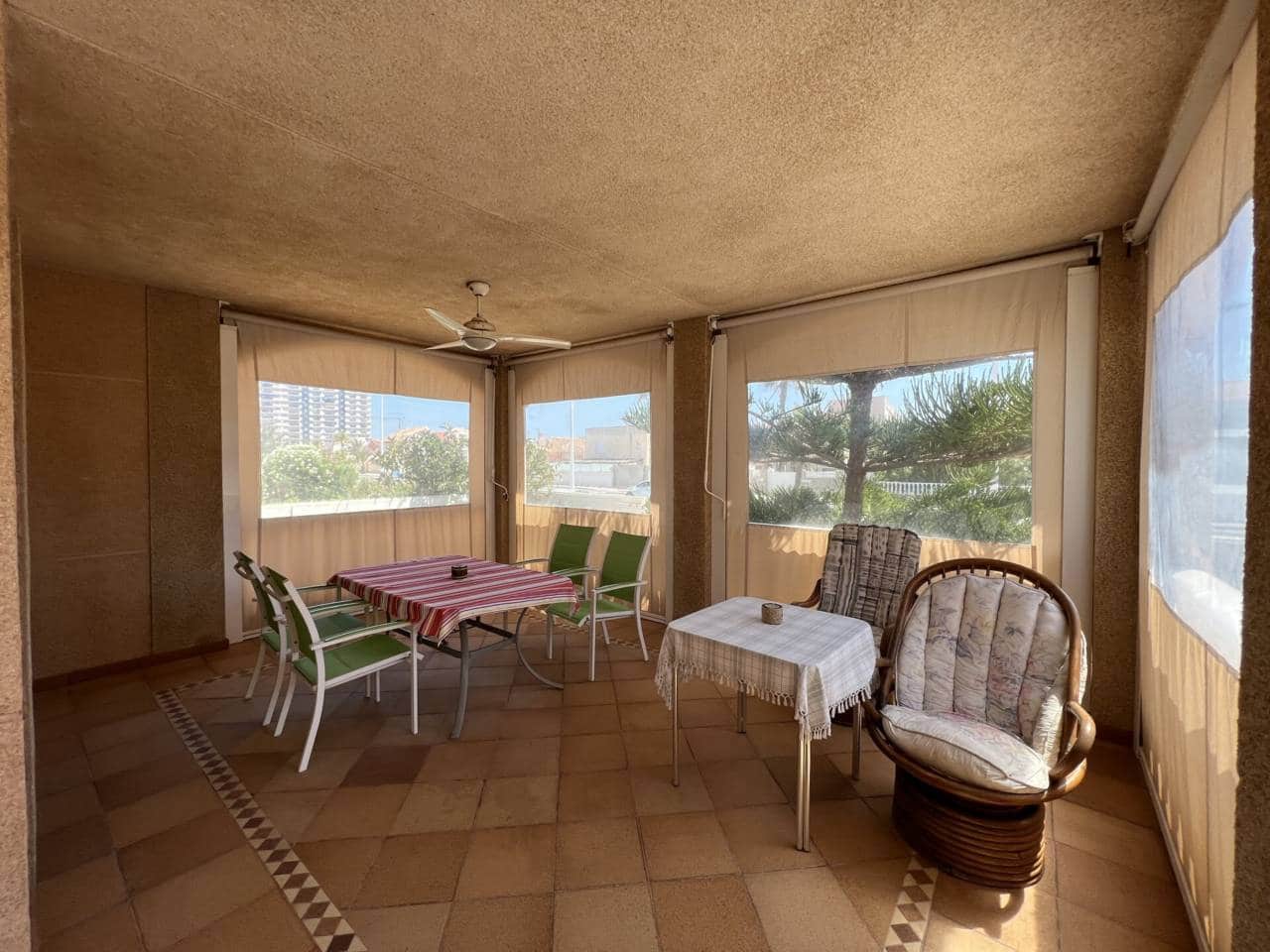 5 sypialnia Willa na sprzedaż w La Manga del Mar Menor z basenem garażem - 590 000 € (Ref: 9348631)