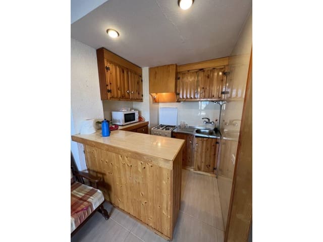 1 Zimmer Wohnung zu verkaufen in La Manga del Mar Menor mit Pool - 136.000 € (Ref: 9387097)