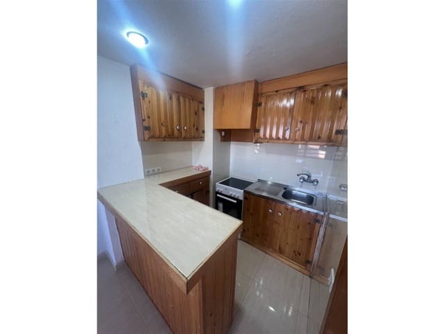 Piso de 1 habitación en La Manga del Mar Menor en venta con piscina - 134.000 € (Ref: 9387097)