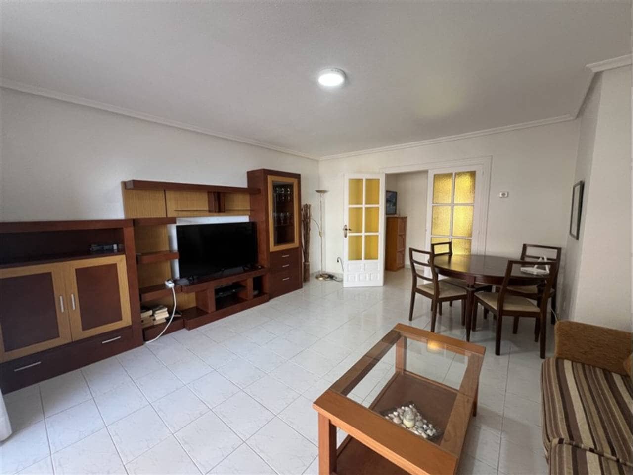 Piso de 2 habitaciones en La Manga del Mar Menor en venta con piscina garaje - 299.500 € (Ref: 9441122)