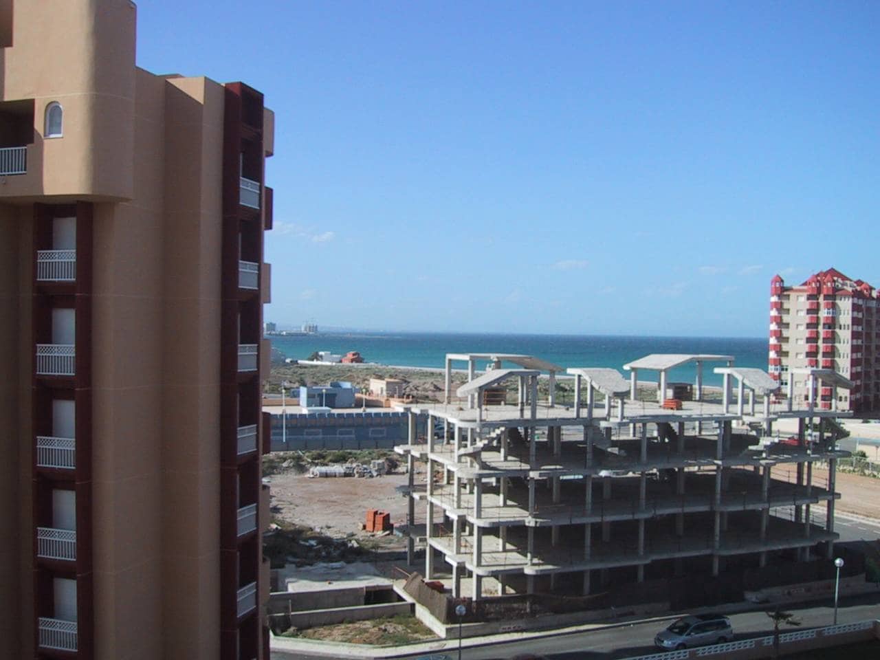 2 bedroom Flat for sale in La Manga del Mar Menor with pool - € 225,000 (Ref: 9480850)