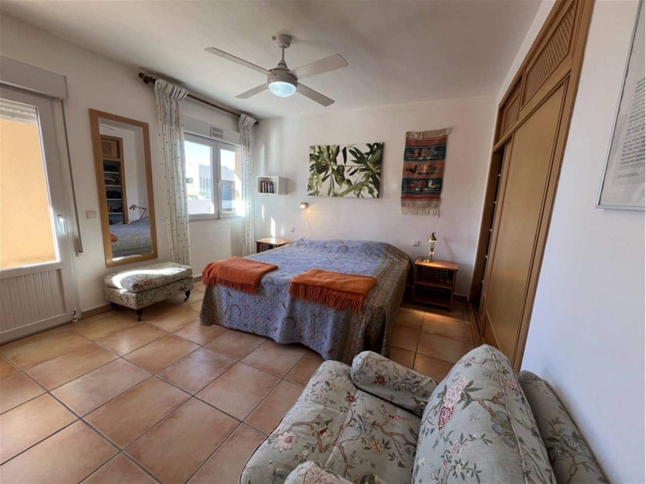 5 bedroom Villa for sale in La Manga del Mar Menor with pool garage - € 675,000 (Ref: 9500985)