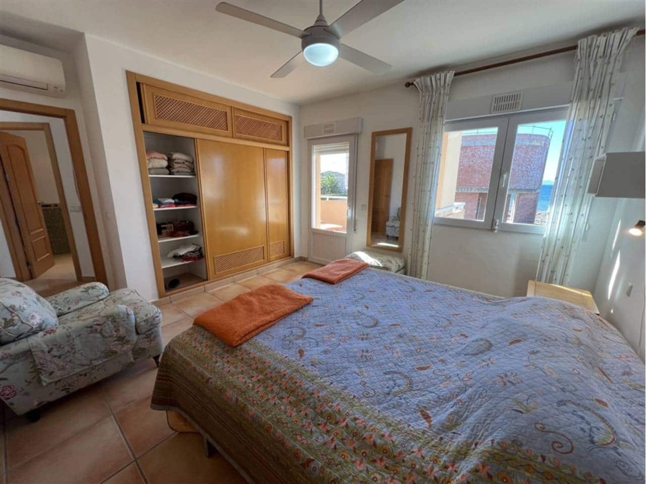 5 bedroom Villa for sale in La Manga del Mar Menor with pool garage - € 675,000 (Ref: 9500985)