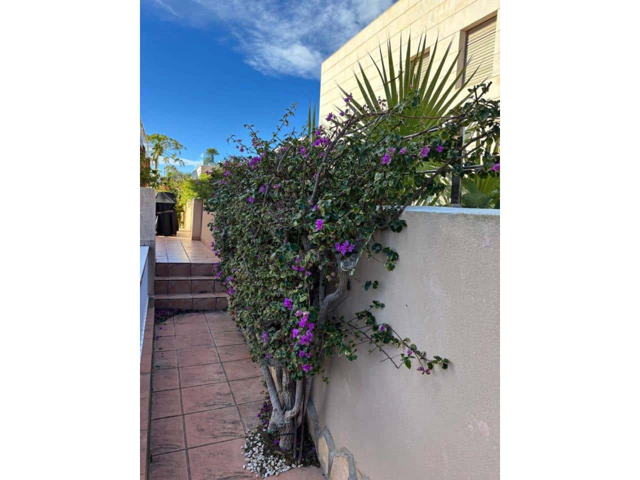 5 bedroom Villa for sale in La Manga del Mar Menor with pool garage - € 675,000 (Ref: 9500985)