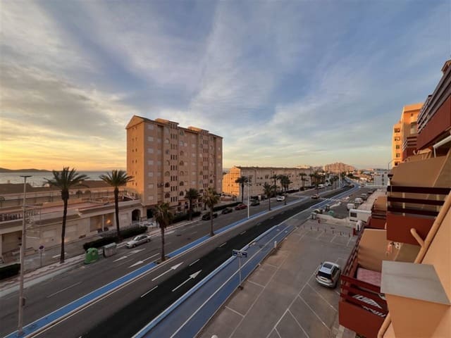 4 chambre Appartement à vendre à La Manga del Mar Menor avec piscine - 170 000 € (Ref: 9554429)