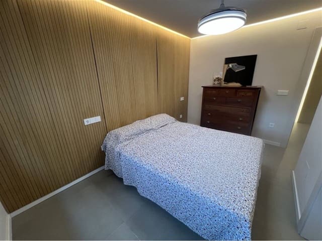 4 chambre Villa/Maison Mitoyenne à vendre à La Manga del Mar Menor avec garage - 420 000 € (Ref: 9706053)