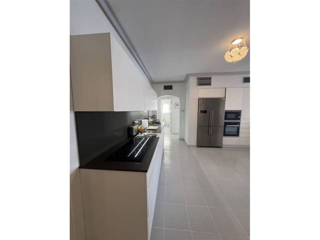 3 sypialnia Mieszkanie na sprzedaż w La Manga del Mar Menor z basenem garażem - 440 000 € (Ref: 9745201)