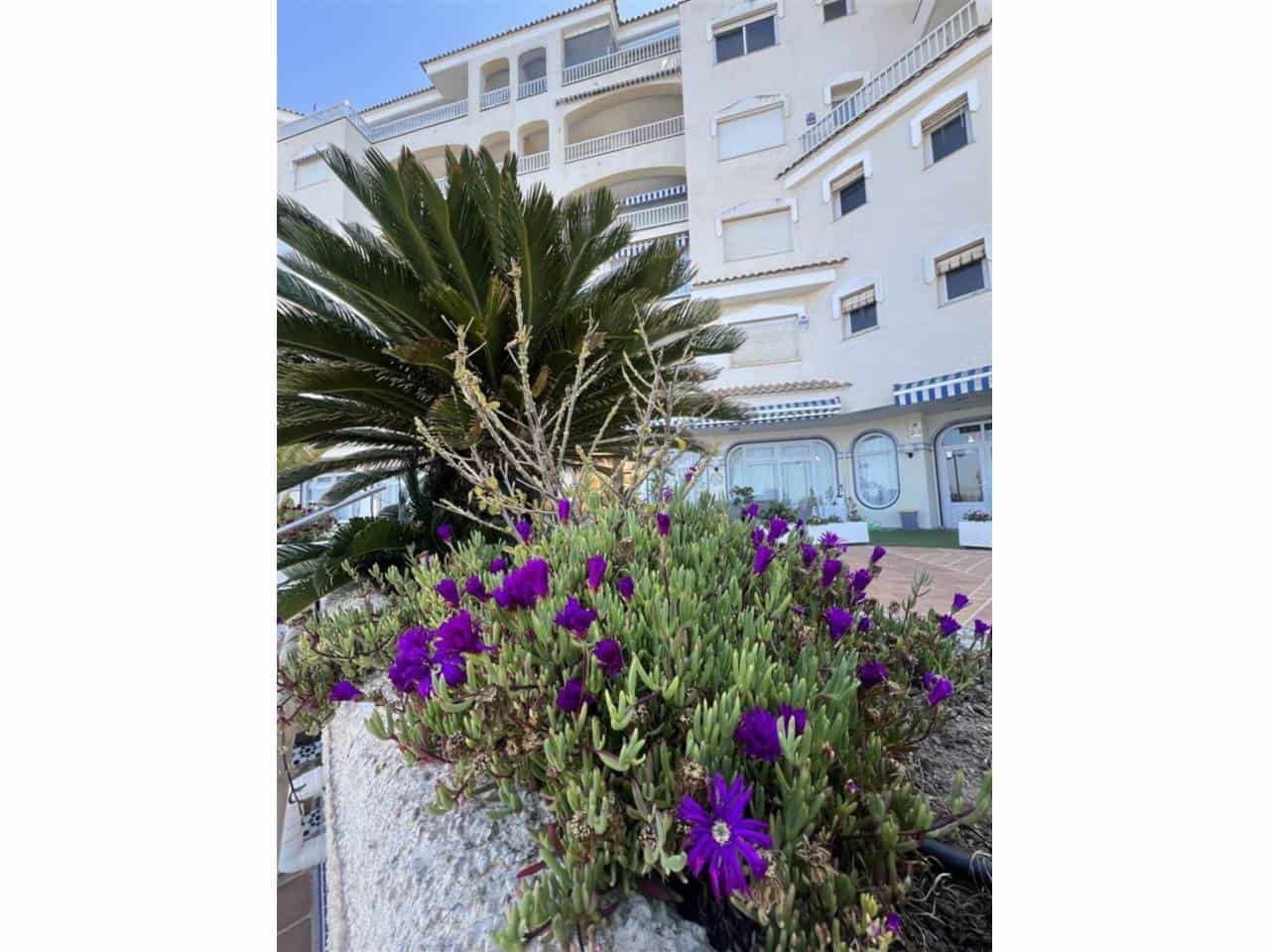 3 bedroom Flat for sale in La Manga del Mar Menor with pool garage - € 440,000 (Ref: 9745201)