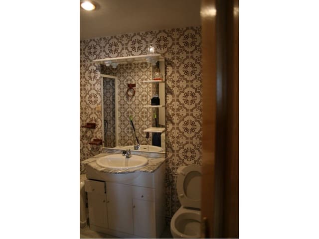 2 makuuhuone Huoneisto myytävänä paikassa La Manga del Mar Menor mukana uima-altaan - 135 000 € (Ref: 9747475)