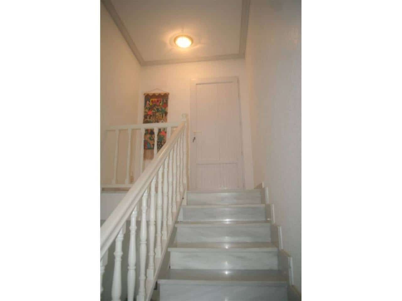 Apartamento de 3 habitaciones en La Manga del Mar Menor en venta con piscina garaje - 350.000 € (Ref: 9793913)