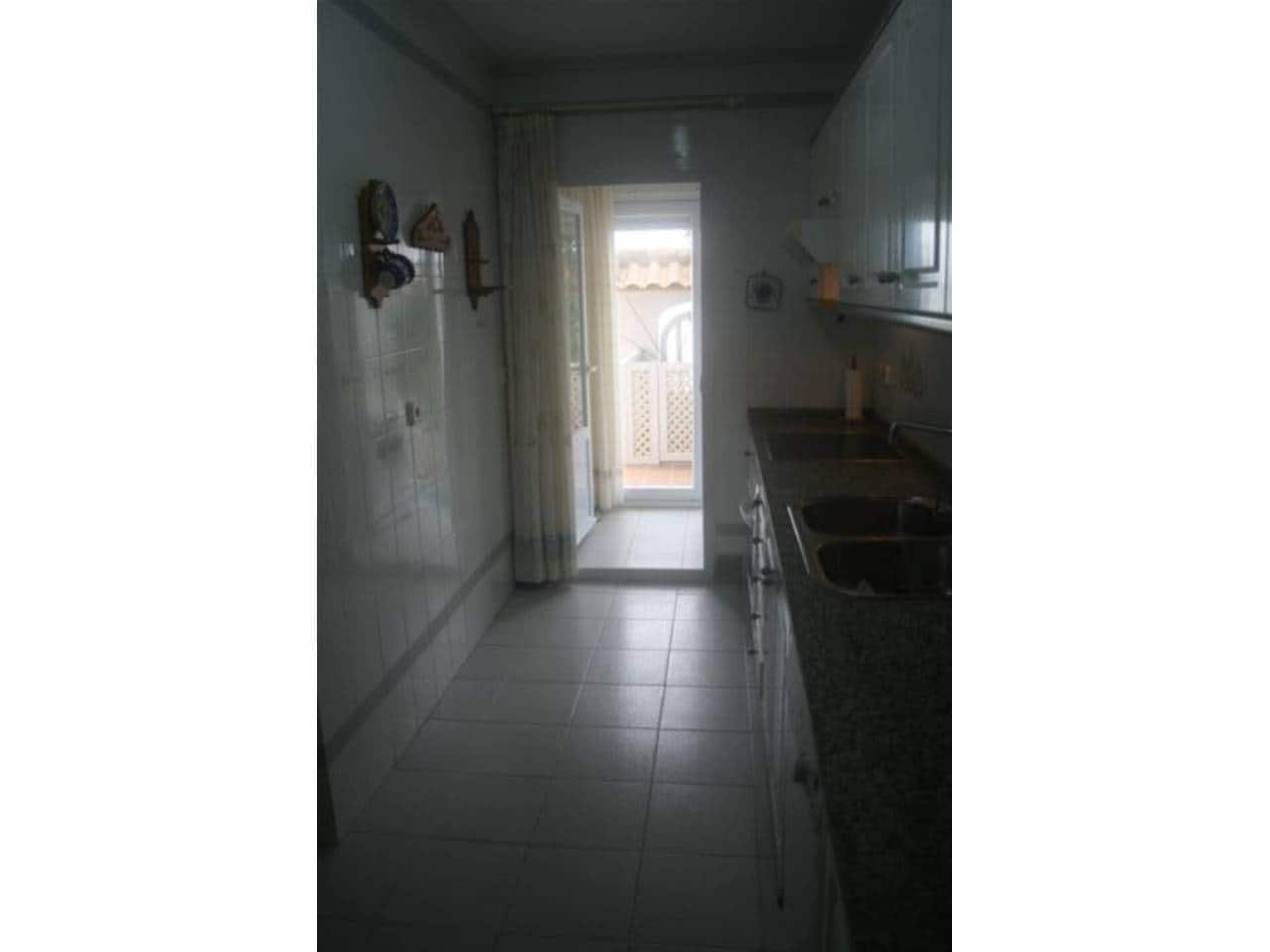 Apartamento de 3 habitaciones en La Manga del Mar Menor en venta con piscina garaje - 350.000 € (Ref: 9793913)