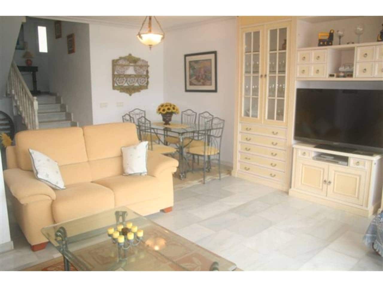 Apartamento de 3 habitaciones en La Manga del Mar Menor en venta con piscina garaje - 350.000 € (Ref: 9793913)