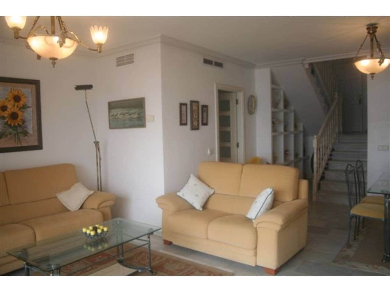 Apartamento de 3 habitaciones en La Manga del Mar Menor en venta con piscina garaje - 350.000 € (Ref: 9793913)