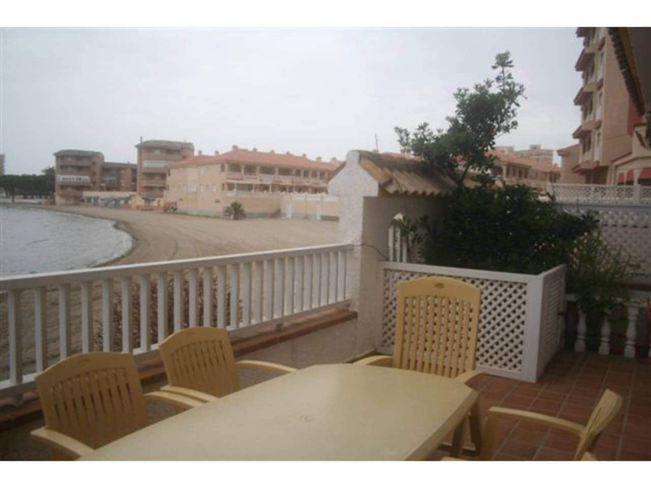 Apartamento de 3 habitaciones en La Manga del Mar Menor en venta con piscina garaje - 350.000 € (Ref: 9793913)