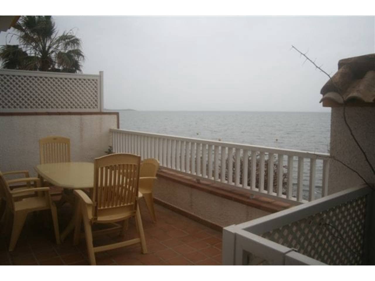 Apartamento de 3 habitaciones en La Manga del Mar Menor en venta con piscina garaje - 350.000 € (Ref: 9793913)