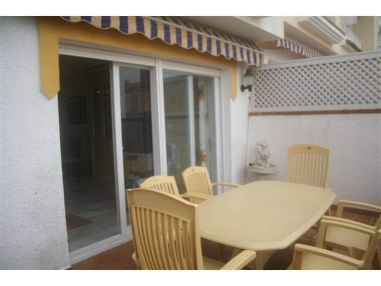 Apartamento de 3 habitaciones en La Manga del Mar Menor en venta con piscina garaje - 350.000 € (Ref: 9793913)