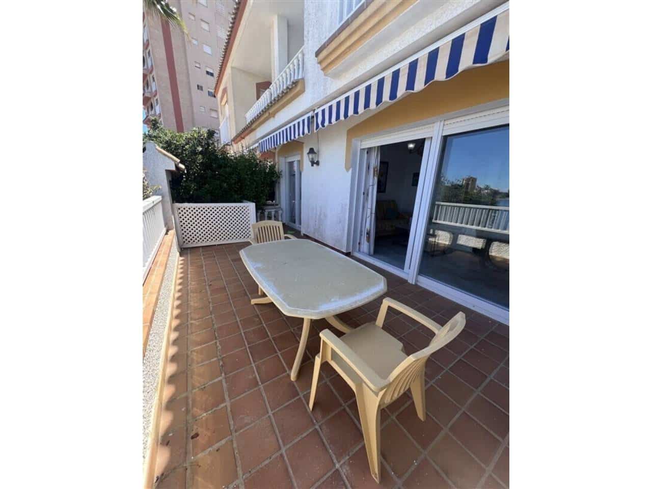 3 bedroom Apartment for sale in La Manga del Mar Menor with pool garage - € 350,000 (Ref: 9793913)