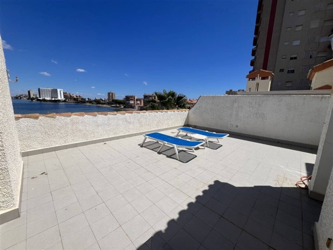 3 bedroom Apartment for sale in La Manga del Mar Menor with pool garage - € 350,000 (Ref: 9793913)