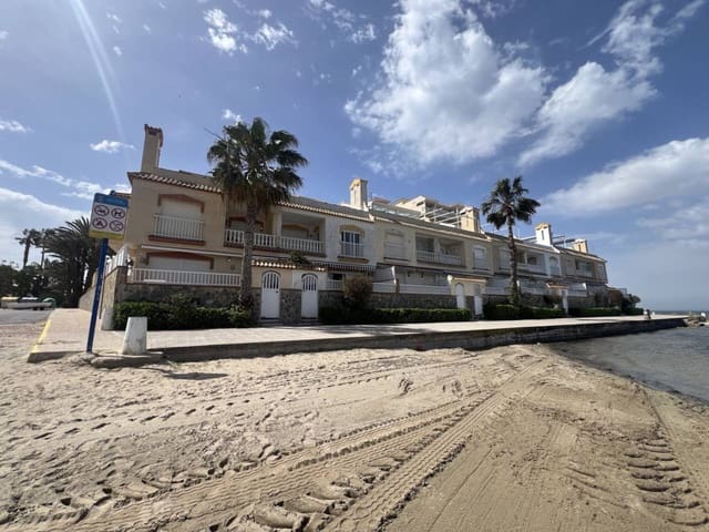3 makuuhuone Huoneisto myytävänä paikassa La Manga del Mar Menor mukana uima-altaan 
autotalli - 350 000 € (Ref: 9793913)