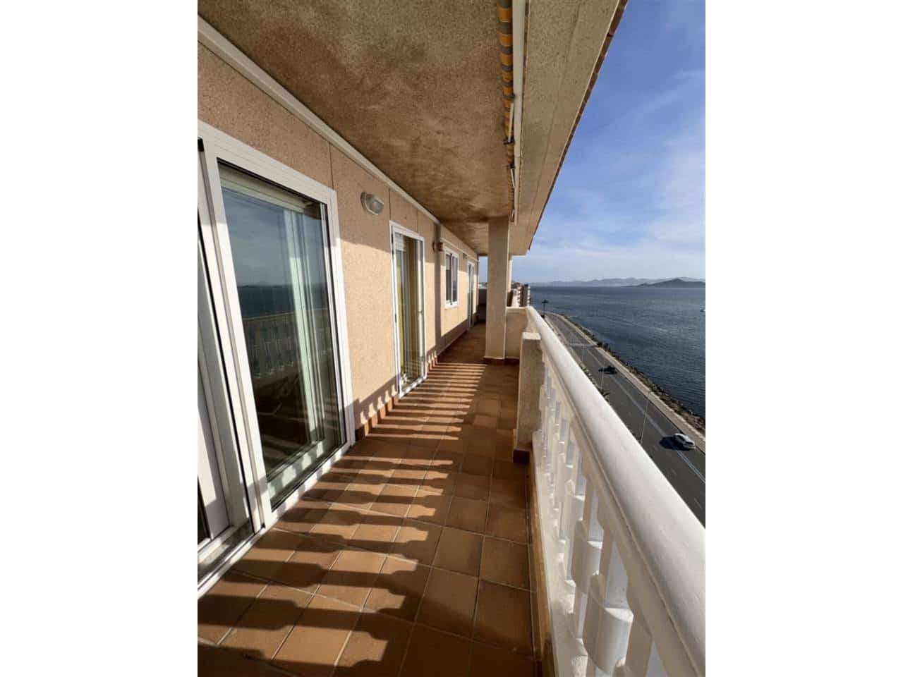 3 slaapkamer Penthouse te koop in La Manga del Mar Menor met zwembad garage - € 350.000 (Ref: 9816850)
