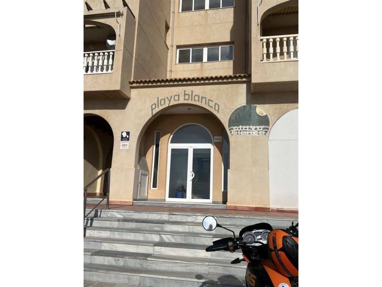 3 slaapkamer Penthouse te koop in La Manga del Mar Menor met zwembad garage - € 350.000 (Ref: 9816850)