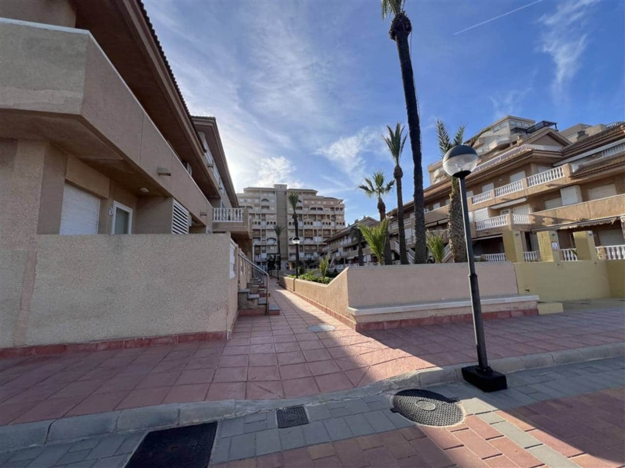 3 slaapkamer Penthouse te koop in La Manga del Mar Menor met zwembad garage - € 350.000 (Ref: 9816850)
