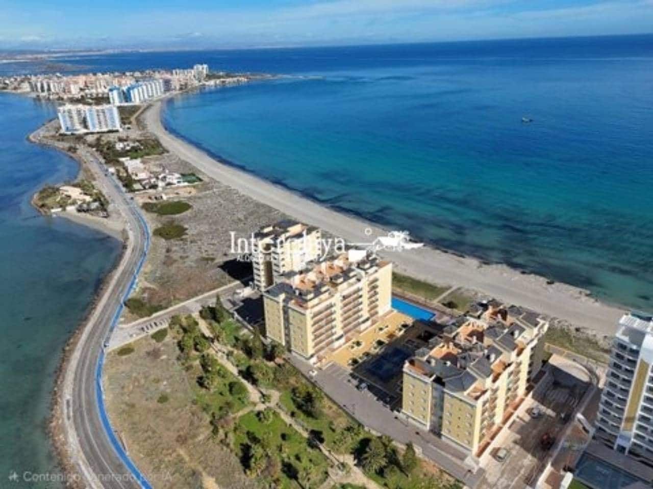 2 makuuhuone Huoneisto myytävänä paikassa La Manga del Mar Menor mukana uima-altaan 
autotalli - 220 000 € (Ref: 9906712)