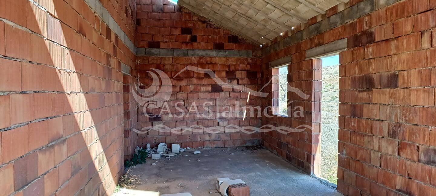 Villa te koop in Velez-Rubio - € 55.000 (Ref: 1064748)