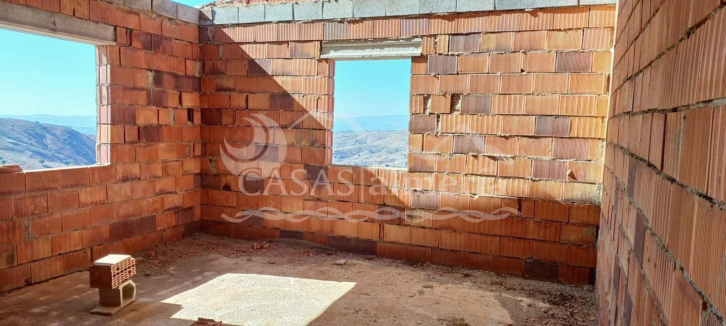 Villa te koop in Velez-Rubio - € 55.000 (Ref: 1064748)