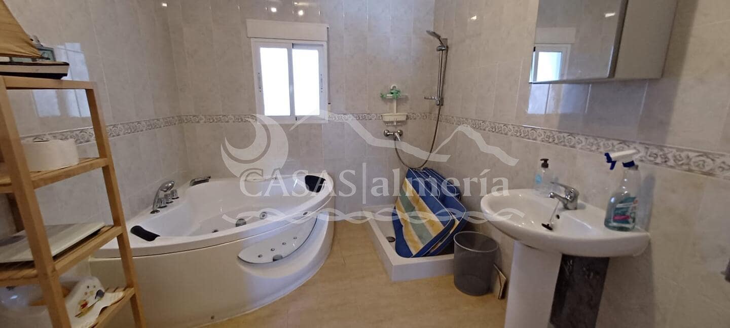 6 makuuhuone Maalaistalo myytävänä paikassa Huercal-Overa mukana uima-altaan - 185 000 € (Ref: 1870216)