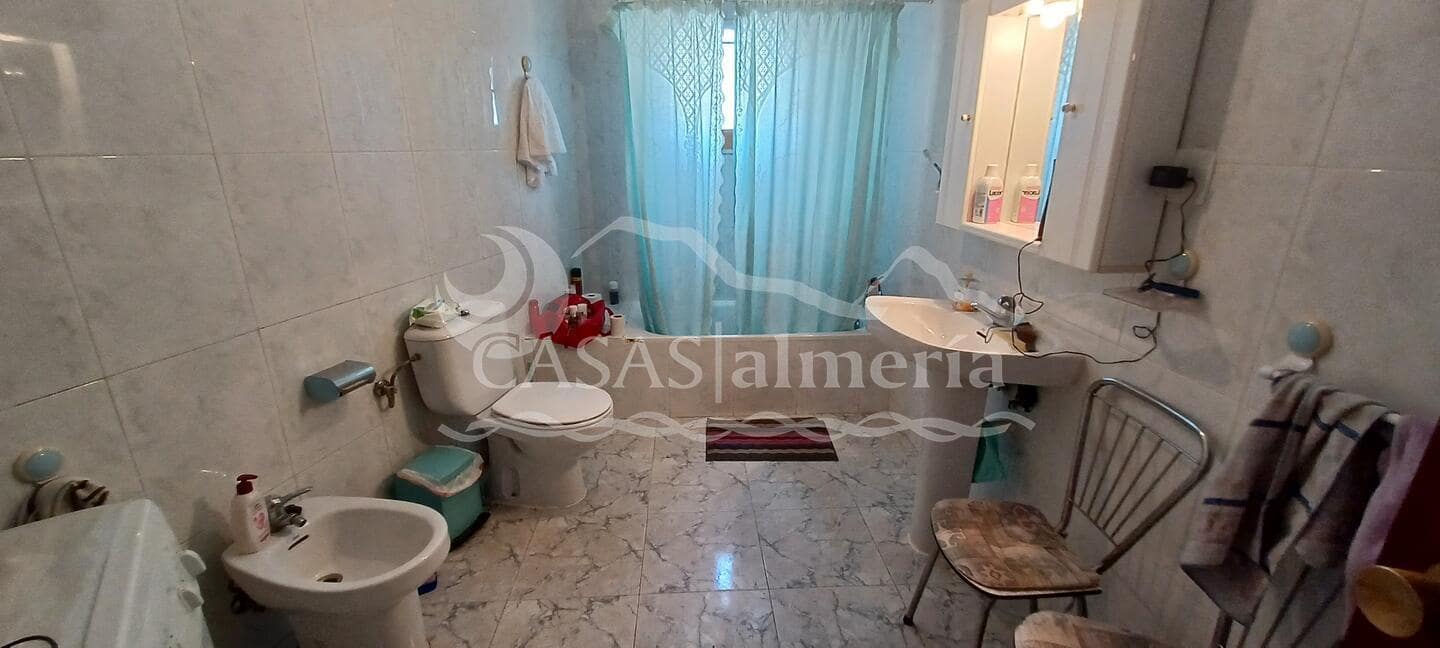 5 soveværelse Finca/Landehus til salg i El Puertecico med garage - € 125.000 (Ref: 1899773)